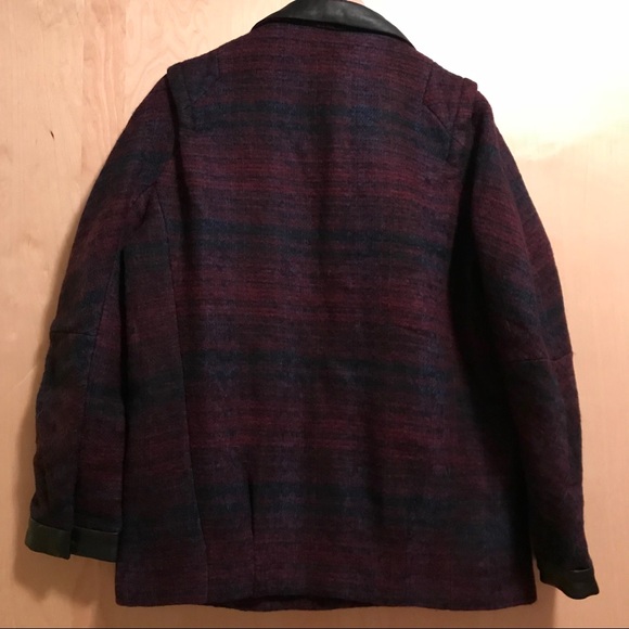 Zara jacket with faux leather collar and cuffing. - Picture 6 of 10